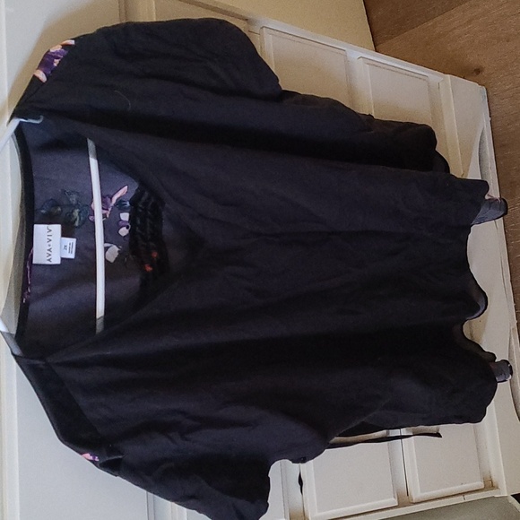 Ava & Viv Black Flower Top - Picture 3 of 5